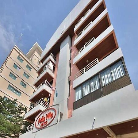 Bella Villa Metro Pattaya Buitenkant foto