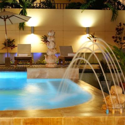 Bella Villa Metro Pattaya Buitenkant foto